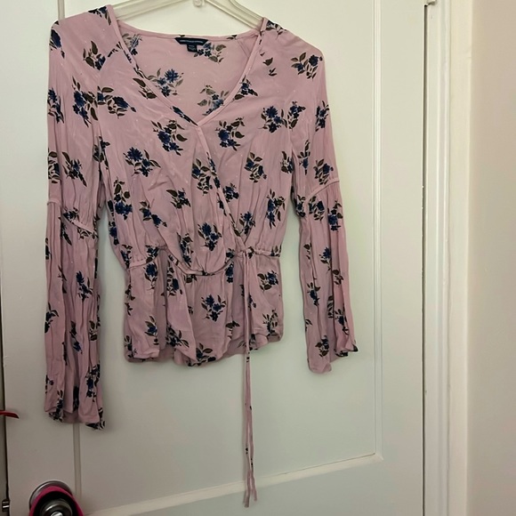 american eagle pink long sleeve size: M - Picture 1 of 7